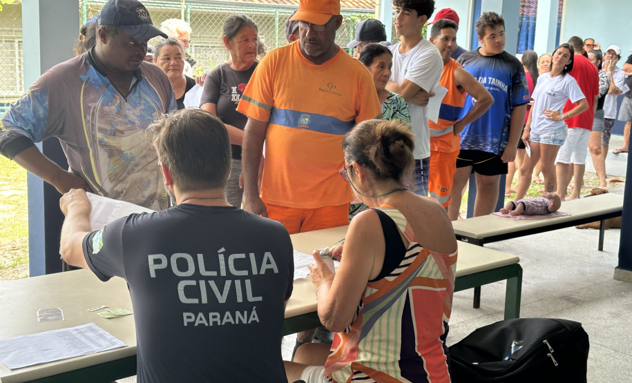 PCPR realiza entrega de mais de 260 novas carteiras de identidade na Ilha do Mel