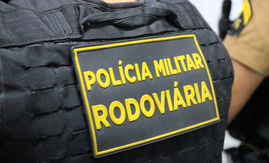 PMPR prende duas pessoas por tráfico de drogas e apreende uma arma de fogo em Matinhos na Operação Verão Maior Paraná Seguro