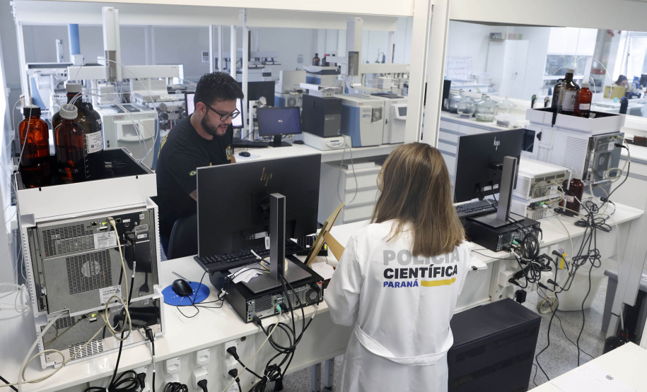 Polícia Científica do Paraná publica edital do concurso de 30 vagas para perito oficial criminal