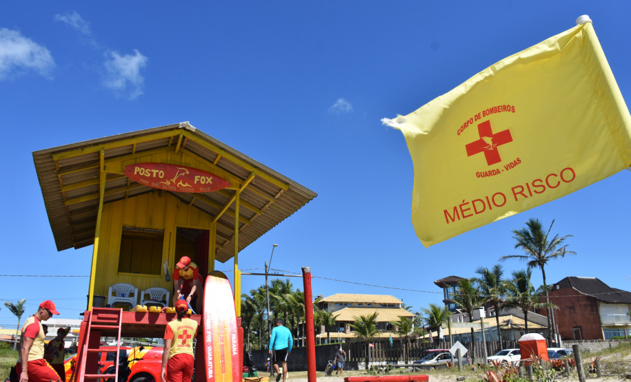 Desde o dia 16 de dezembro, bombeiros fizeram quase 37 resgates por dia no Litoral