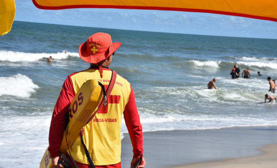 Desde o dia 16 de dezembro, bombeiros fizeram quase 37 resgates por dia no Litoral