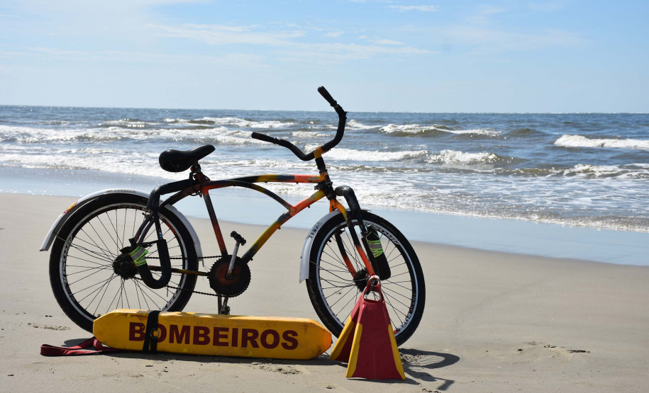 Com Desafio de Piriathlon, bombeiros fazem triathlon com "bike raiz" e corrida sem tênis