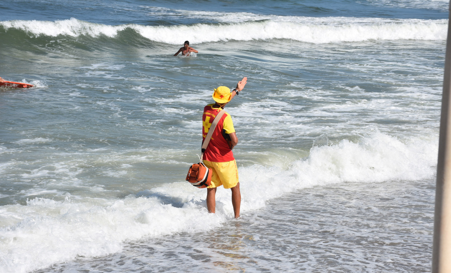 Carnaval termina sem óbitos por afogamento e com aumento de 560% nos salvamentos no Litoral