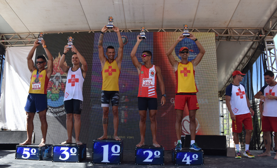 1ª Corrida Guarda-Vidas leva esporte e entretenimento ao Carnaval do Litoral