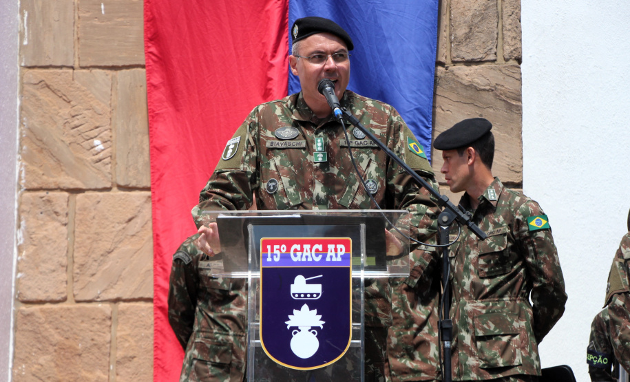 PMPR participa de solenidade militar em alusão aos 130 anos do Cerco da Lapa