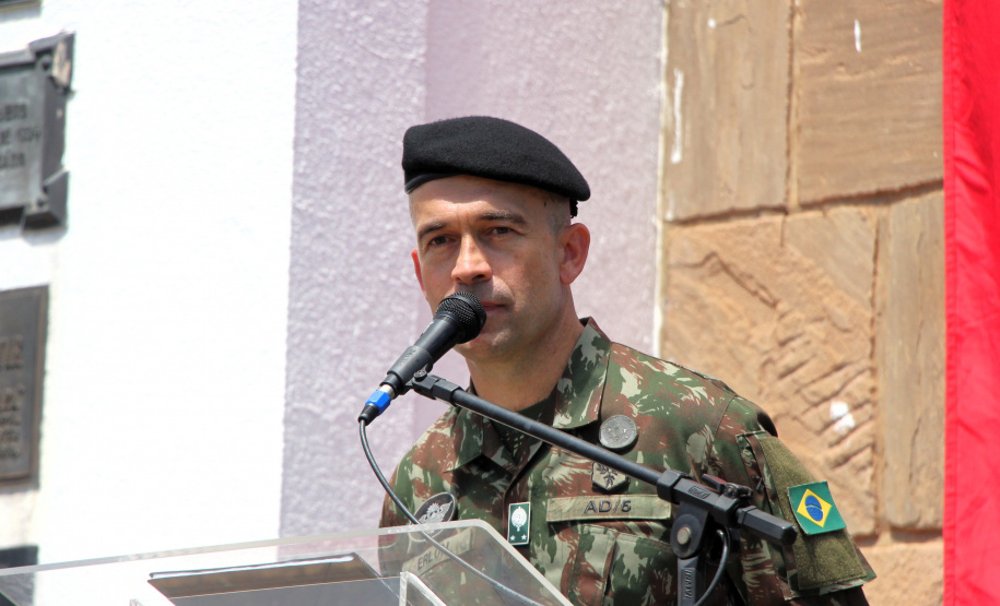 PMPR participa de solenidade militar em alusão aos 130 anos do Cerco da Lapa