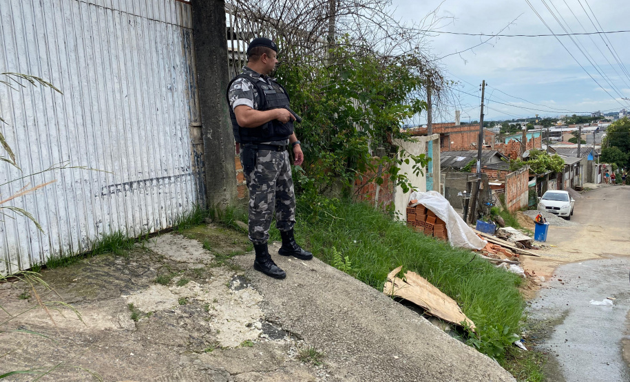 Serviço de Inteligência da Rone descobre ponto de tráfico no bairro Parolin