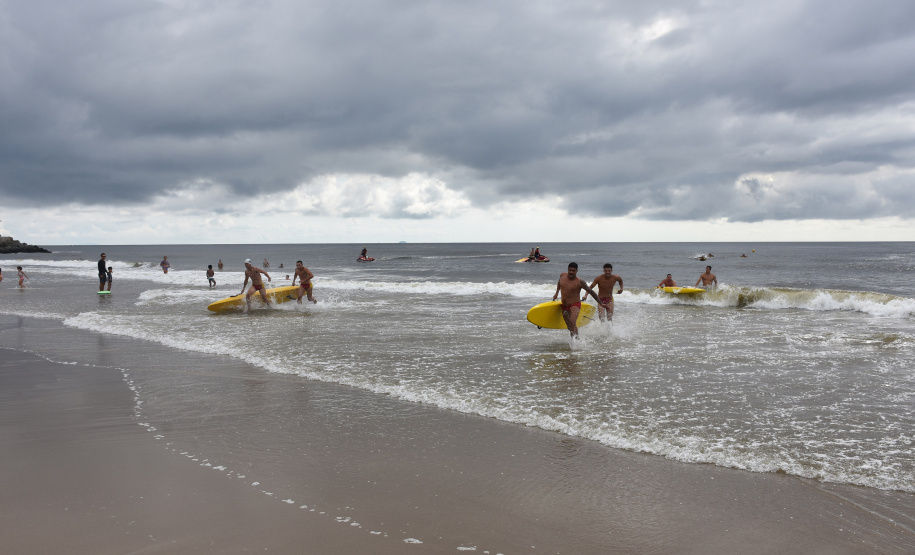 Troféu Elite premia campeões em provas de salvamento aquático