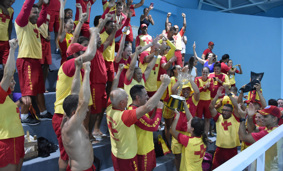Troféu Elite premia campeões em provas de salvamento aquático