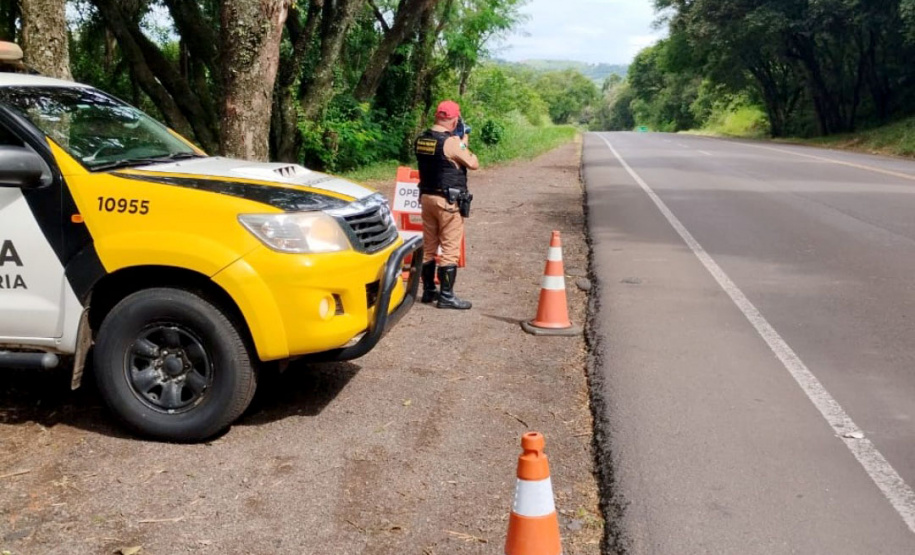 PM identifica 6,7 mil carros em excesso de velocidade nas rodovias durante o Carnaval