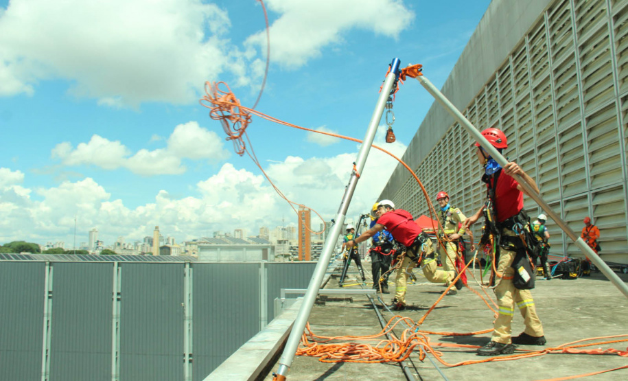 Bombeiros do Paraná têm melhor colocação entre sul-americanos no Grimpday