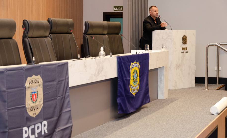 PCPR e PRF promovem palestra sobre gestão pública para 130 delegados em Curitiba