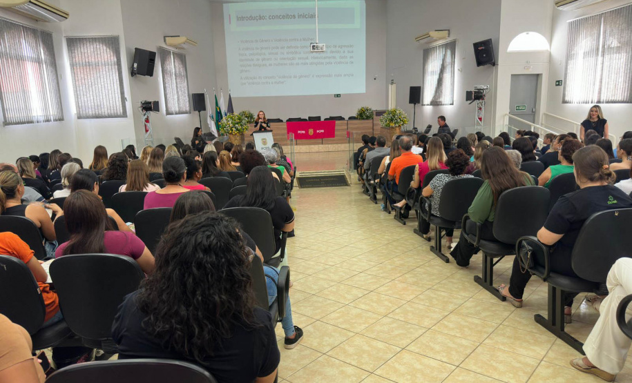 Moradores de Vitorino e Araucária vão receber o PCPR na Comunidade nesta semana