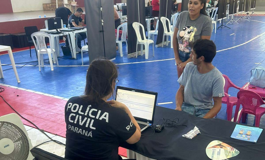 Após Vitorino e Araucária, PCPR na Comunidade chega à Ilha do Mel e Campo Magro