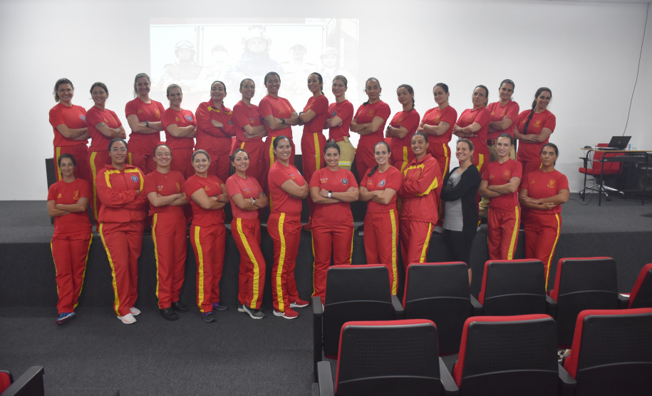Corpo de Bombeiros homenageia bombeiras militares em evento sobre a saúde integral da mulher