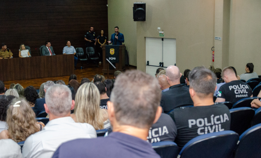 PCPR realiza entrega de medalhas de serviço policial para servidores das Subdivisões Policiais de Ponta Grossa e Telêmaco Borba