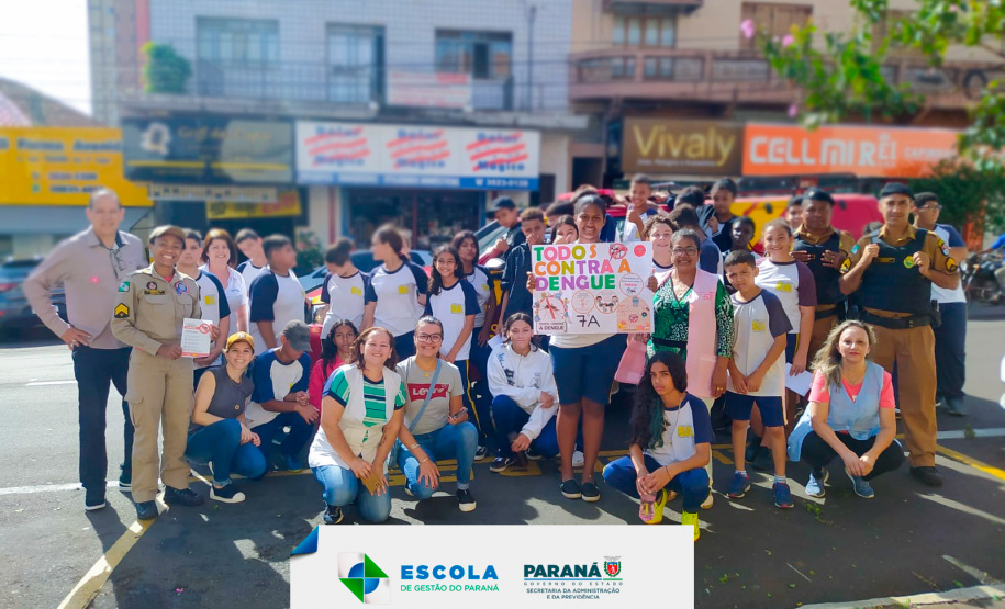 Polícia Militar do Paraná participa de ação contra a dengue em colégio em Cornélio Procópio