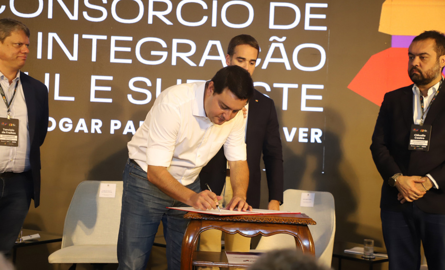 Governadores do Cosud firmam pacto pela segurança com proposta de endurecimento de leis penais