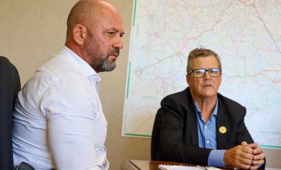 Autoridades políticas fazem visita na Secretaria da Segurança Pública do Paraná