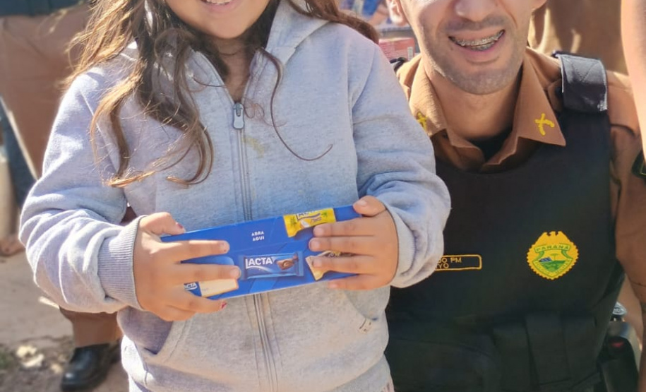 Polícia Militar do Paraná realiza Ação Social de Páscoa para 750 Crianças em Curitiba