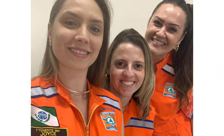 Bombeira ajuda a expandir programa de prevenção contra emergências nas escolas