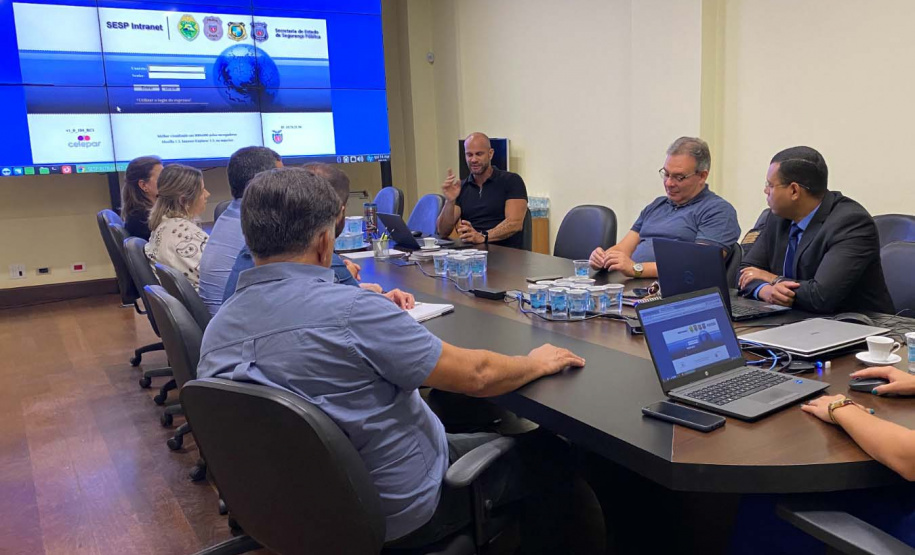 Delegados de Amazonas e Distrito Federal conhecem sistema de flagrantes do Paraná