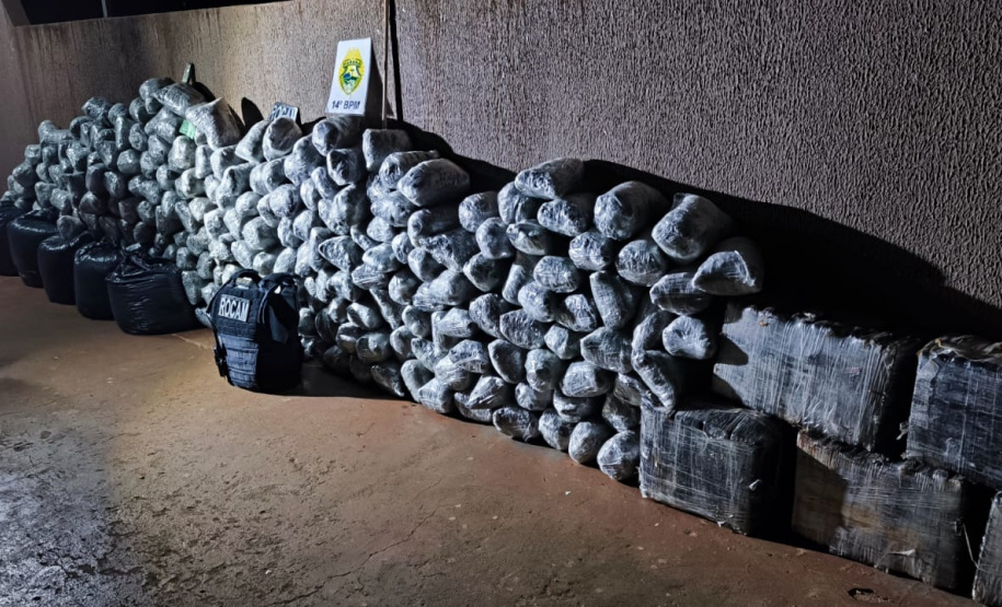 PMPR descobre esconderijo de maconha após denúncia no 181