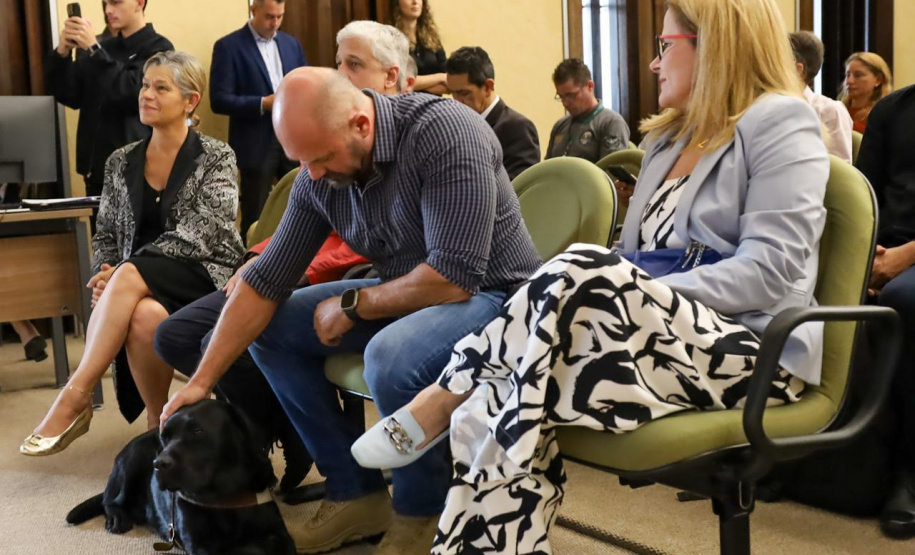 Encontro sobre Autismo reúne mais de 100 pessoas no auditório da Sesp