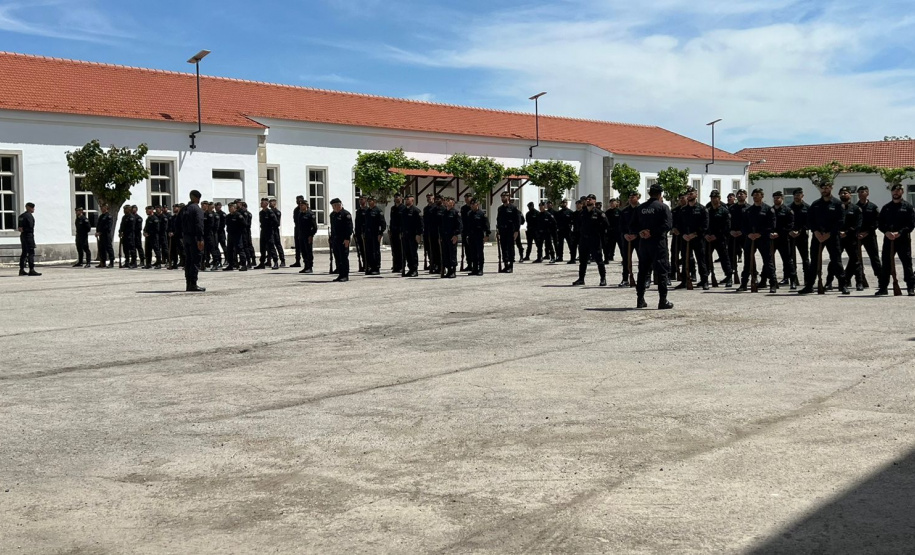 Policiais do BPRONE da PMPR trocam experiências com Guarda Nacional de Portugal
