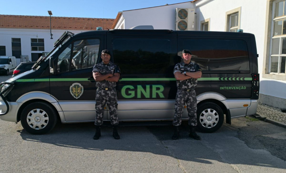 Policiais do BPRONE da PMPR trocam experiências com Guarda Nacional de Portugal