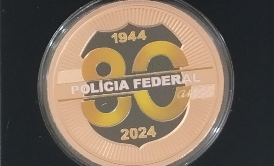Polícia Penal é homenageada em evento comemorativo aos 80 anos da Polícia Federal em Foz do Iguaçu