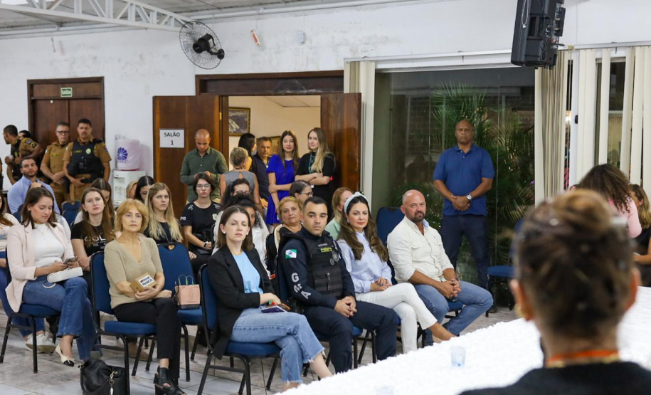 Palestra destaca a importância de enfrentar a violência contra as mulheres