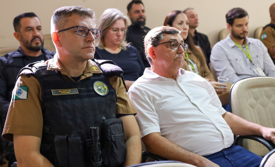 Secretário Hudson se reúne com representantes das forças de segurança em de Astorga