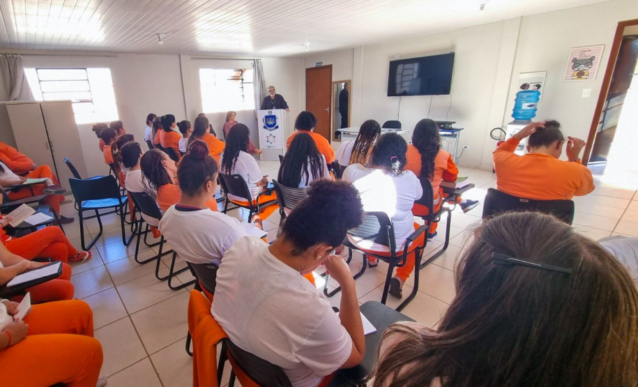 Projeto de enfrentamento às drogas beneficia mulheres privadas de liberdade