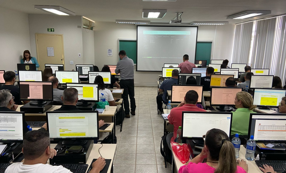 Centro de Licitações e o Centro de Planejamento de Compras da SESP participam da capacitação de licitações de profissionais do Departamento de Polícia Penal