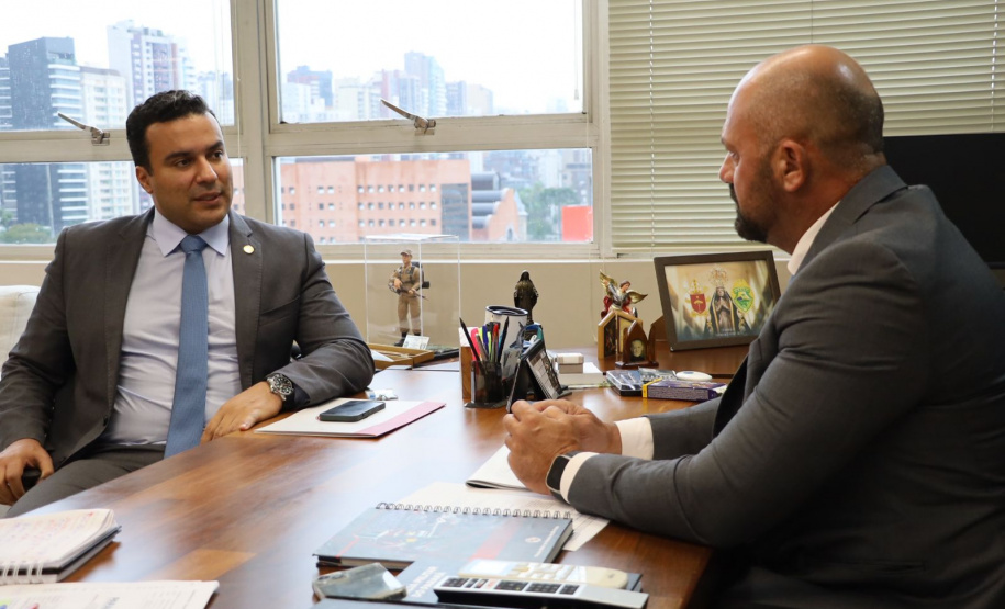 Secretário de Segurança Pública recebe visita do presidente da Associação dos Magistrados do Paraná (AMAPAR)