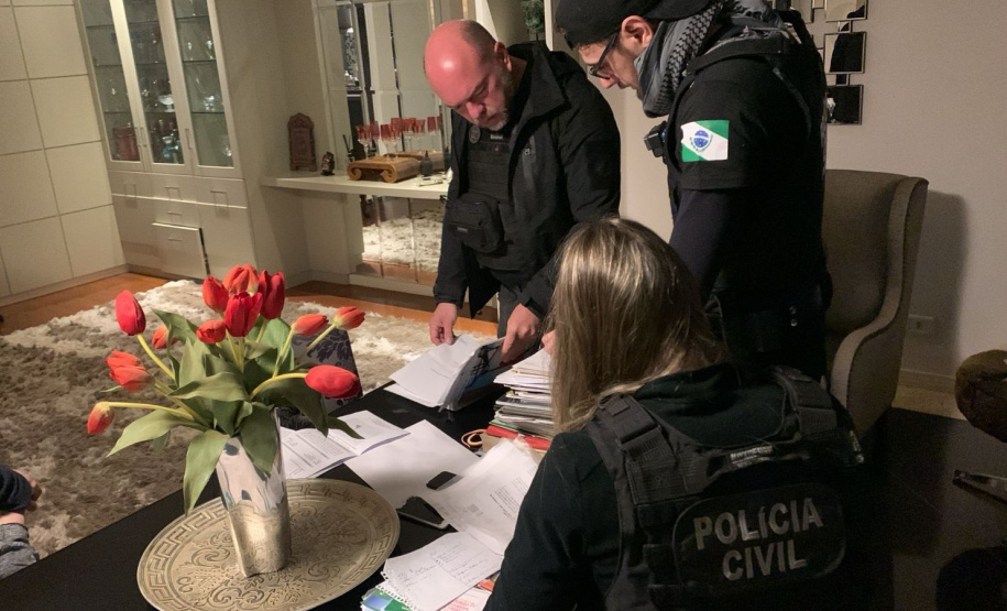 PCPR deflagra operação contra suspeitos de desviar maquinários da Prefeitura em Arapongas