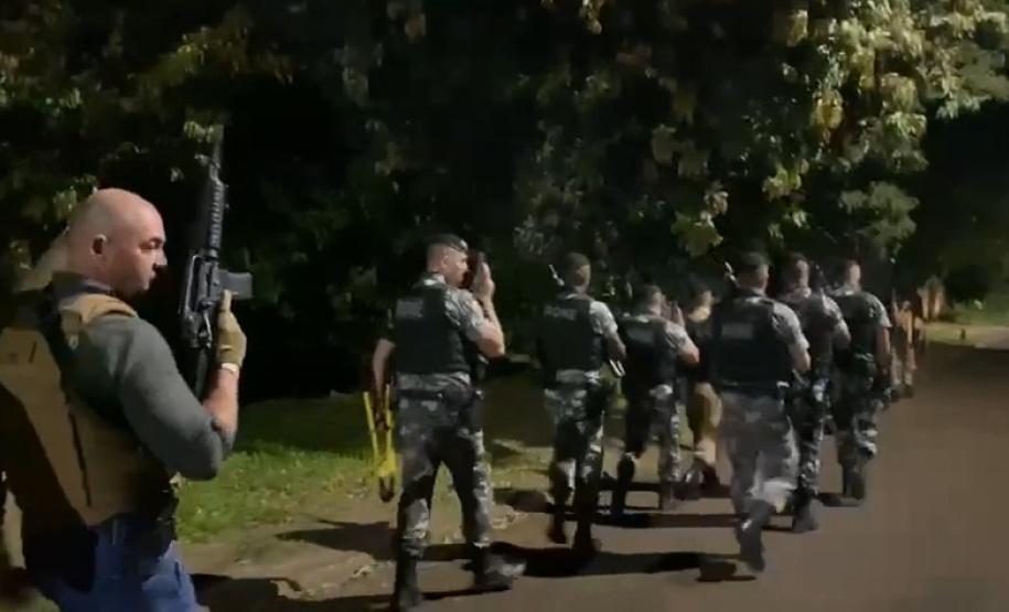 PCPR e PMPR cumprem 19 mandados contra grupo ligado a homicídios em Cascavel