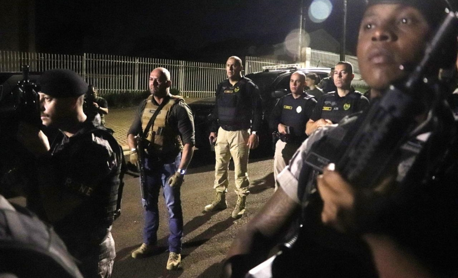 PCPR e PMPR cumprem 19 mandados contra grupo ligado a homicídios em Cascavel