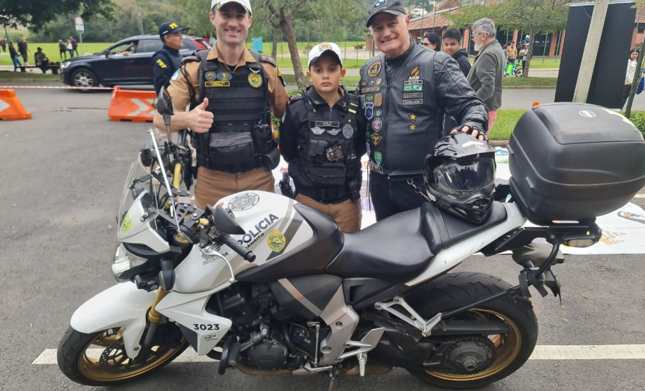 PMPR Participa de Evento Educativo no Parque Barigui em Curitiba