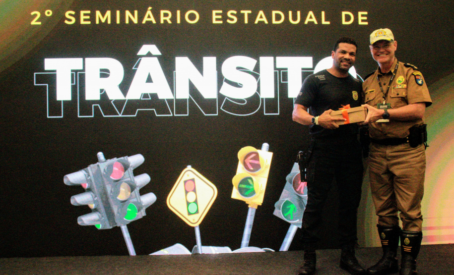 BATALHÃO DE POLÍCIA DE TR NSITO REALIZA O 2º SEMINÁRIO ESTADUAL DE TR NSITO NA CIDADE DE FOZ DO IGUAÇU EM PROL AO MAIO AMARELO