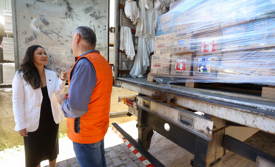 Paraná amplia força-tarefa dos bombeiros no RS e prazo da campanha de arrecadação