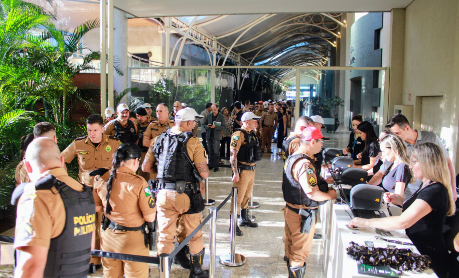 BATALHÃO DE POLÍCIA DE TR NSITO REALIZA O 2º SEMINÁRIO ESTADUAL DE TR NSITO NA CIDADE DE FOZ DO IGUAÇU EM PROL AO MAIO AMARELO