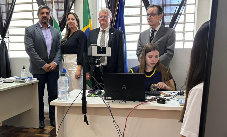 Polícia Penal e Justiça Eleitoral regularizam títulos de eleitor de custodiados paranaenses