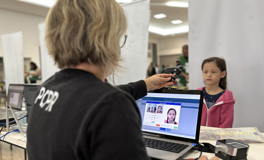 PCPR na Comunidade confecciona 2,2 mil Carteiras de Identidade em Maringá