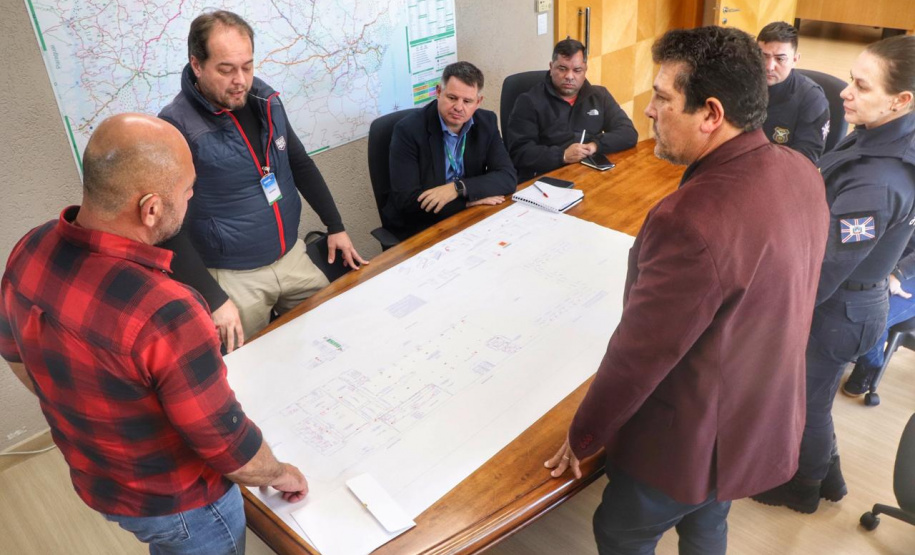 Secretário de Segurança Pública recebe visita do prefeito de Matinhos