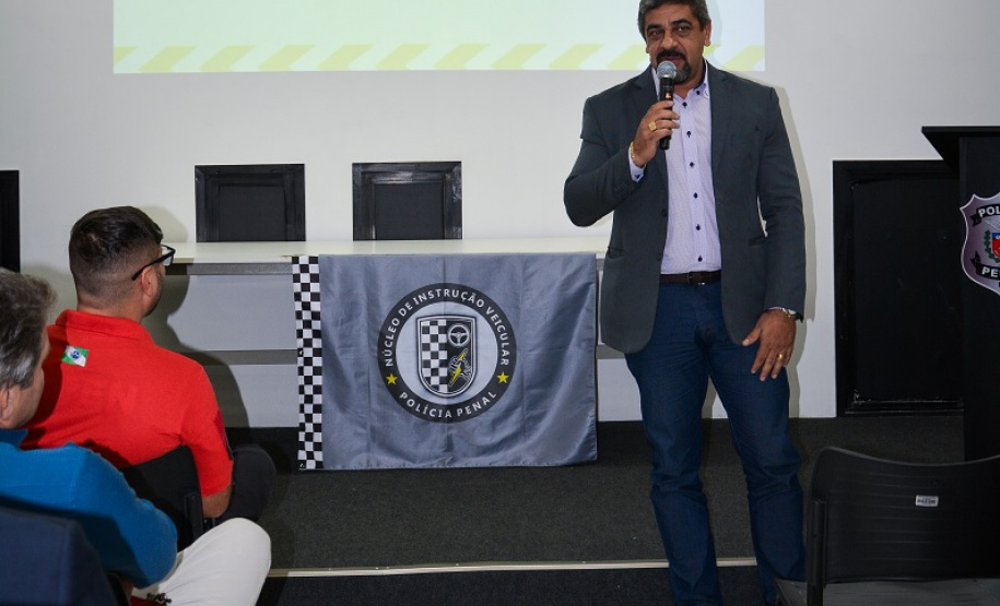 Polícia Penal promove palestra para conscientizar servidores sobre conduta veicular e segurança no trânsito