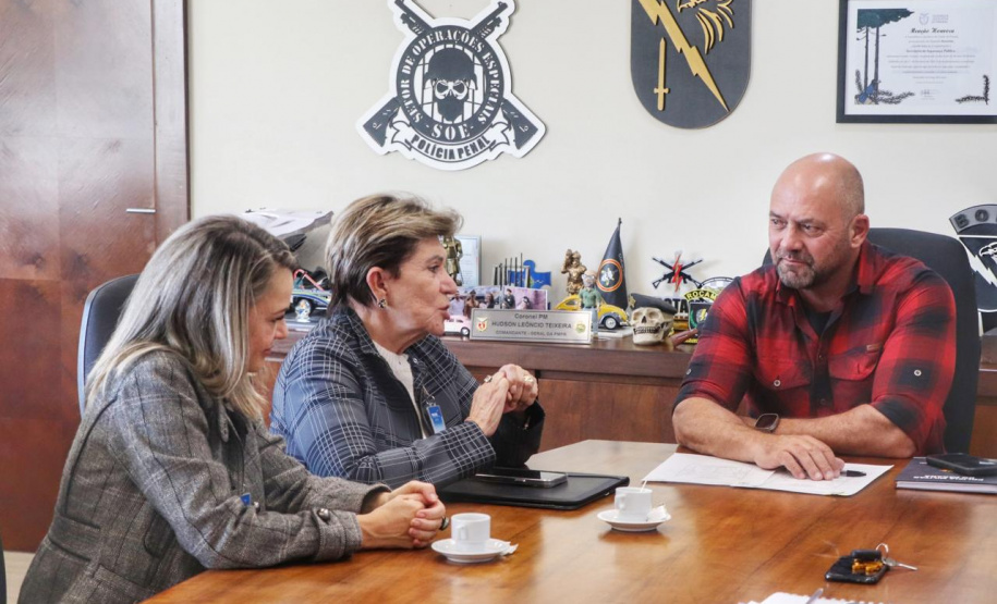 Secretário de Segurança Pública recebe visita da prefeita de Ponta Grossa na Sesp