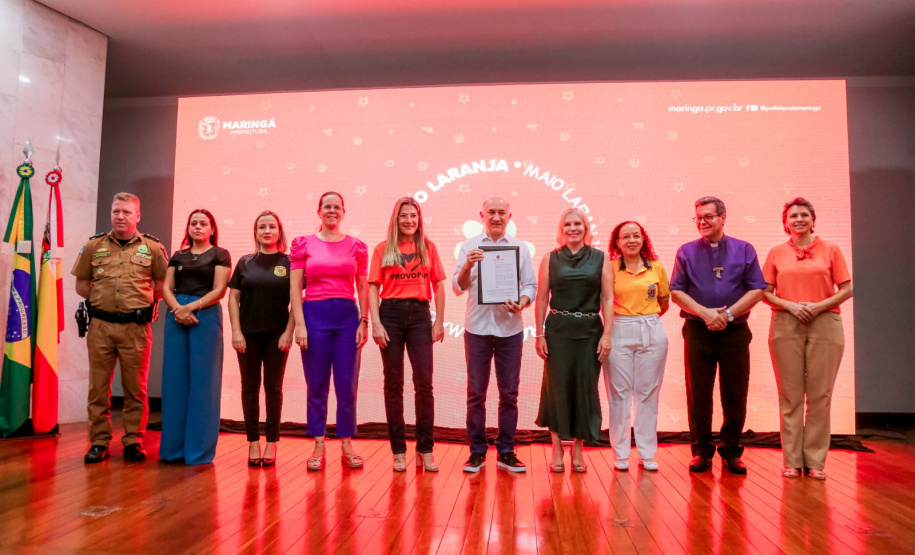Polícia Científica do Paraná participa de evento sobre o Maio Laranja em Maringá