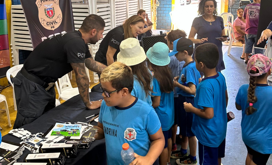 PCPR na Comunidade leva serviços de polícia judiciária e exposições para população de Palotina, Almirante Tamandaré e Pinhais